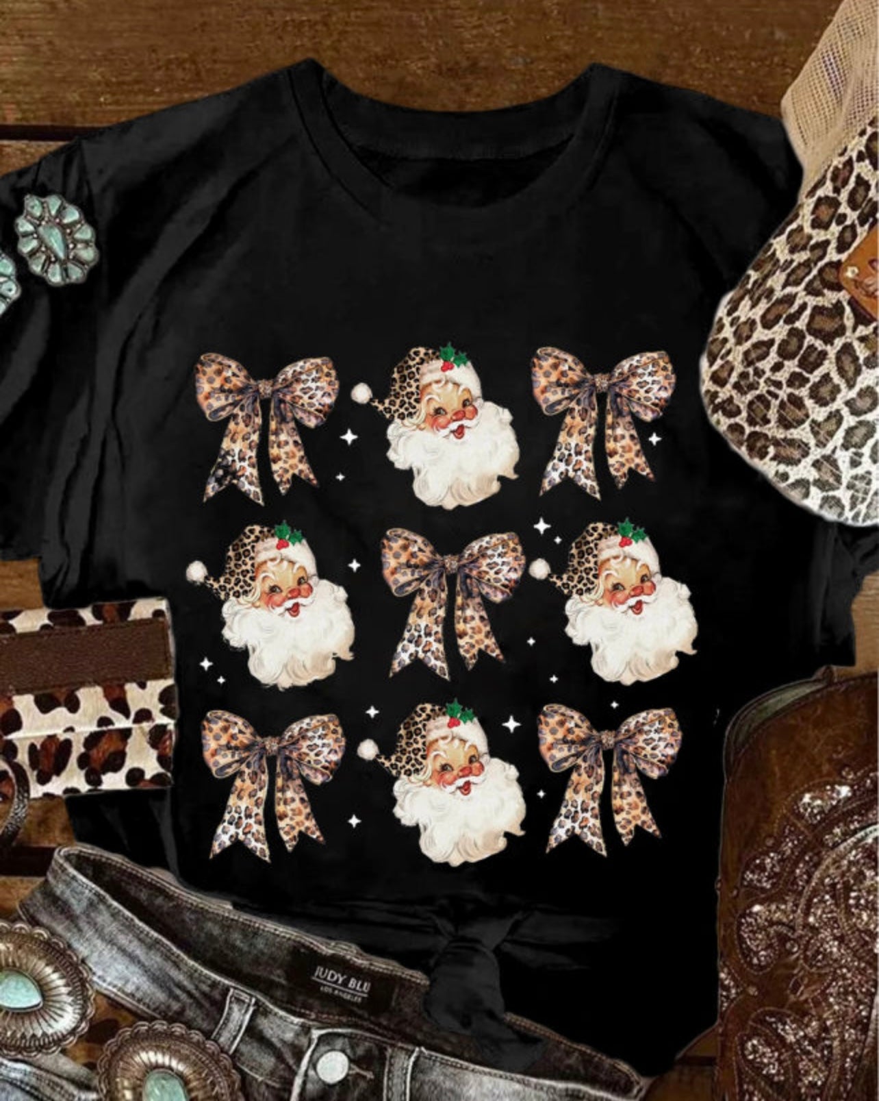 Cheetah Print Santa & Bows T-Shirt